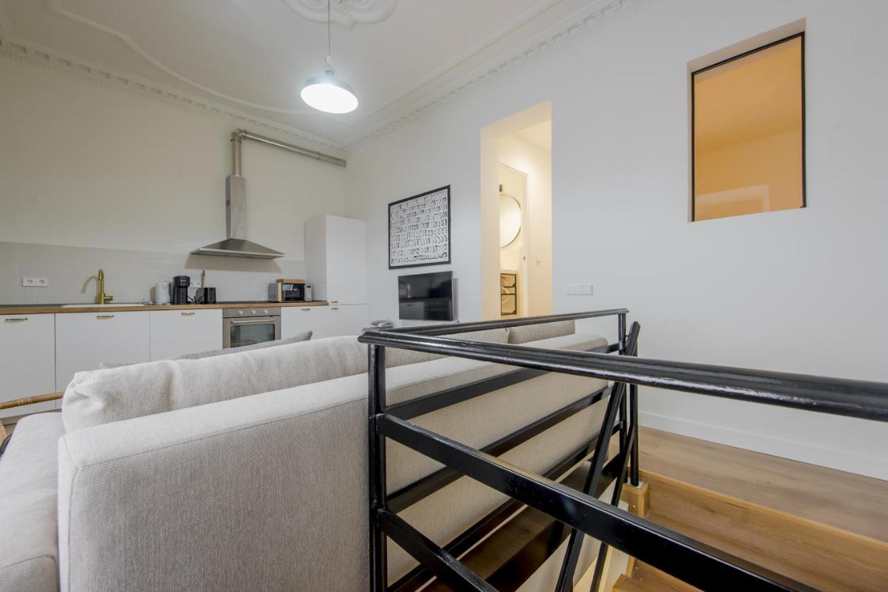 Modern Apt & Cool Interior Design En El Retiro Apartment Madrid Bagian luar foto